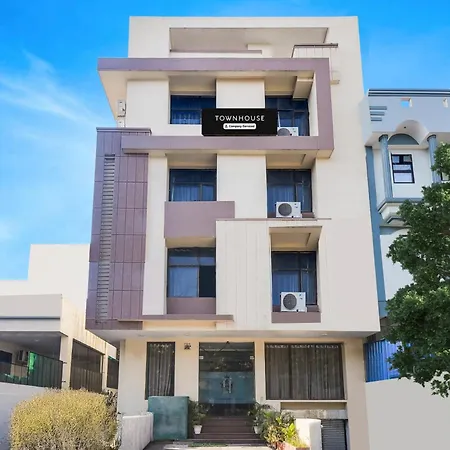 Townhouse Malviya Nagar Near Airport Formerly Royal Residency